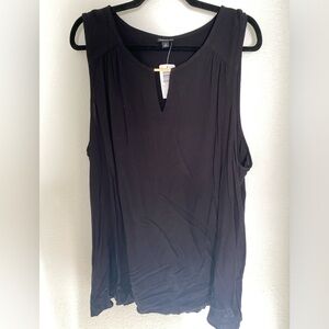 NWT Torrid sleeveless top